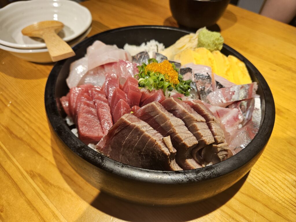 いの吉の海鮮ちらし