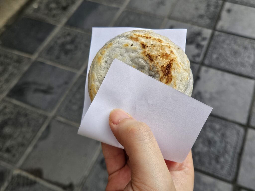 「天満屋」の梅ヶ枝餅