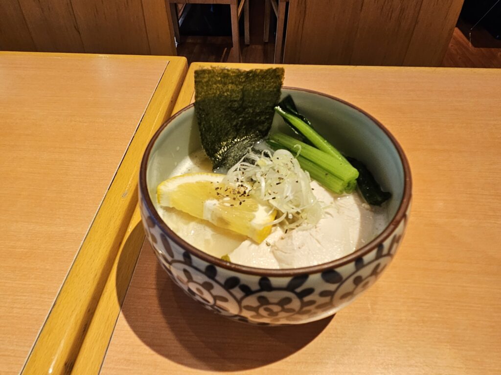 鶏白湯ラーメン