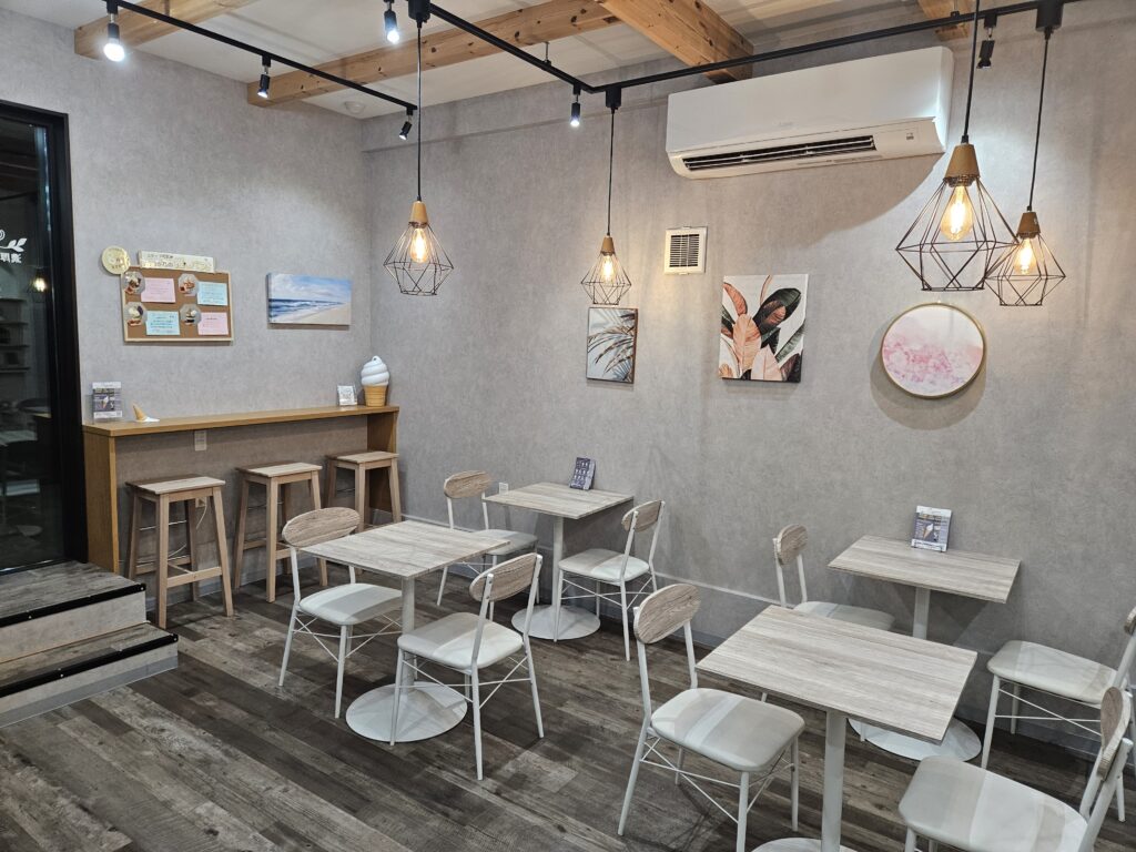 クリームフェスト太宰府店の店内
