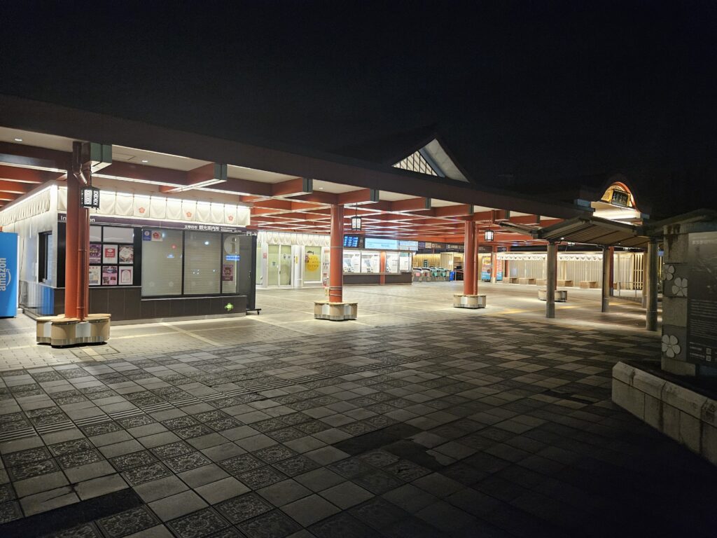 夜の太宰府駅