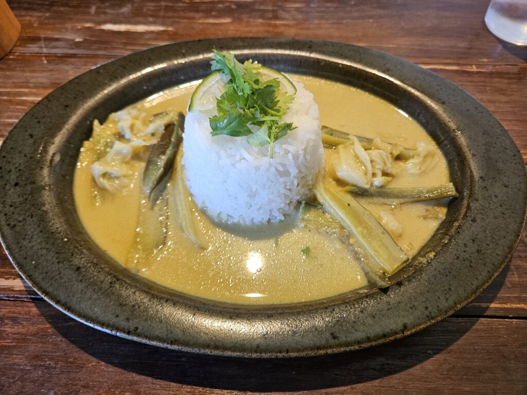 太宰府にあるミドルのグリーンカレー