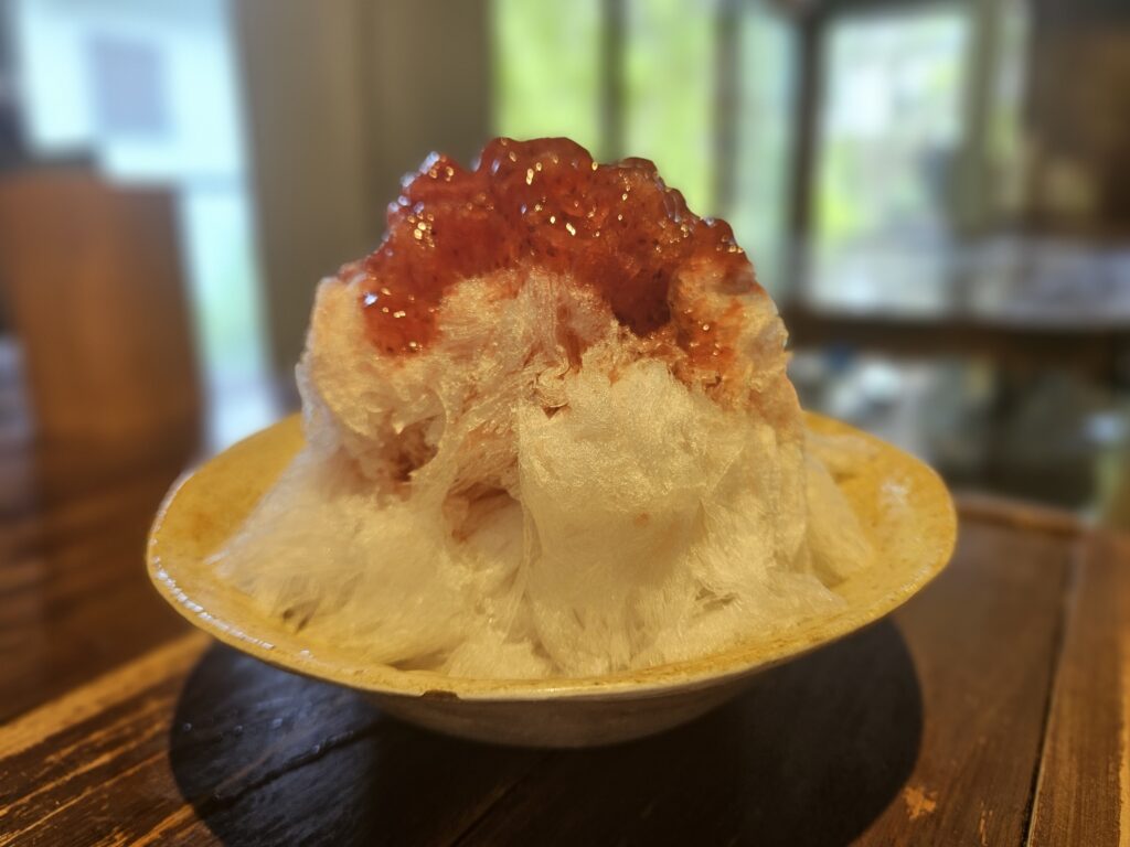 太宰府にあるミドルのいちごのかき氷