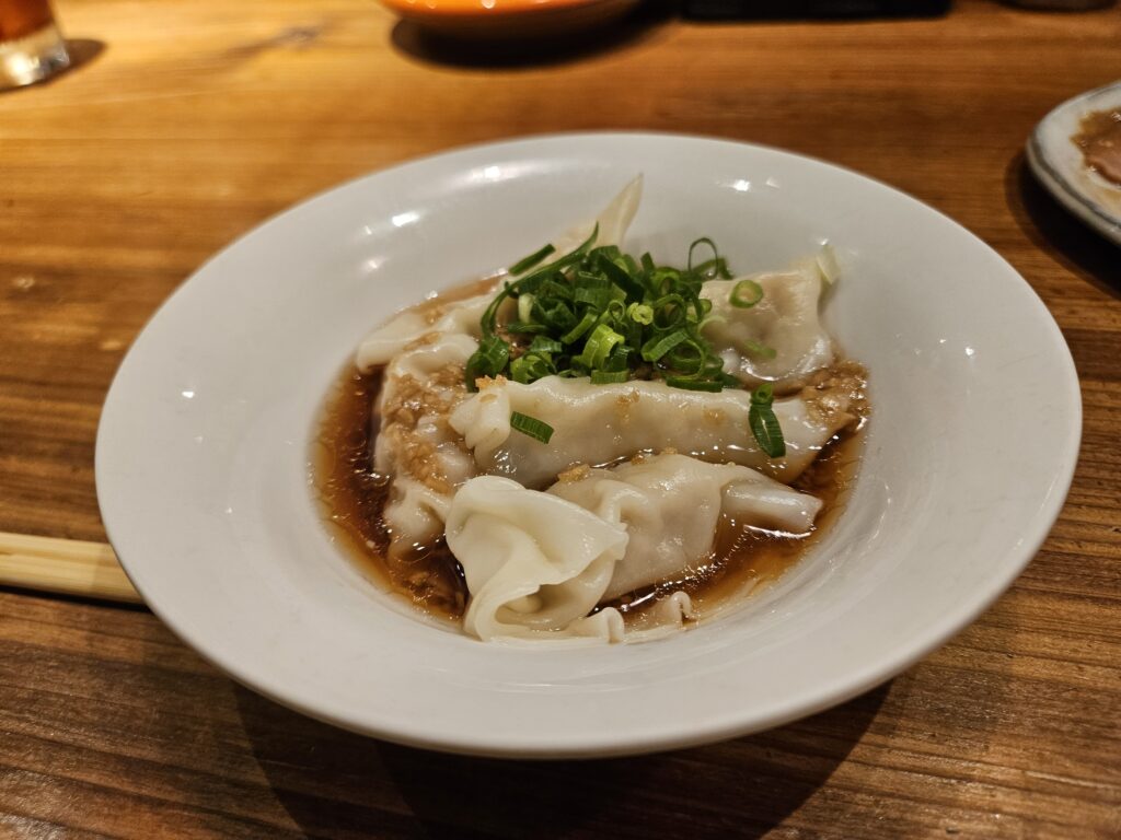 二日市食堂ともすけの水餃子