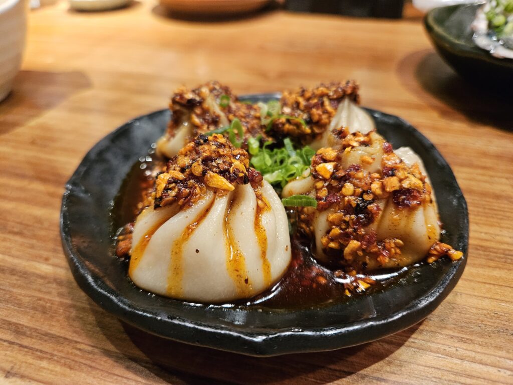 二日市食堂ともすけの焼き小籠包
