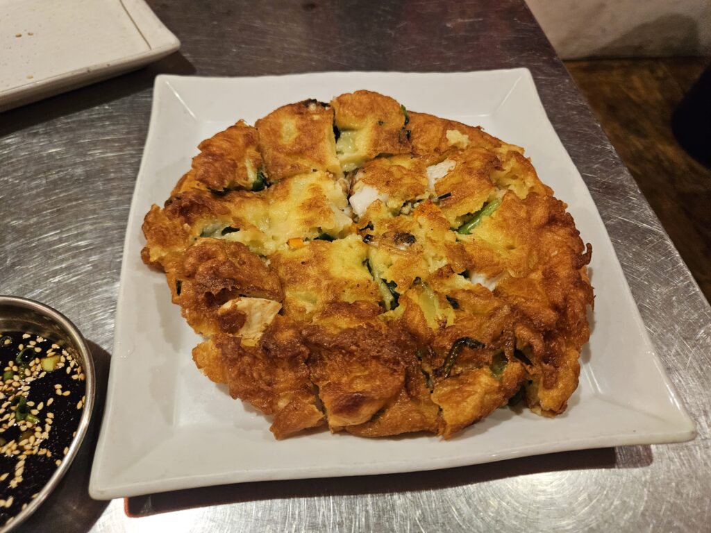 韓国居酒屋イニョンの海鮮チヂミ