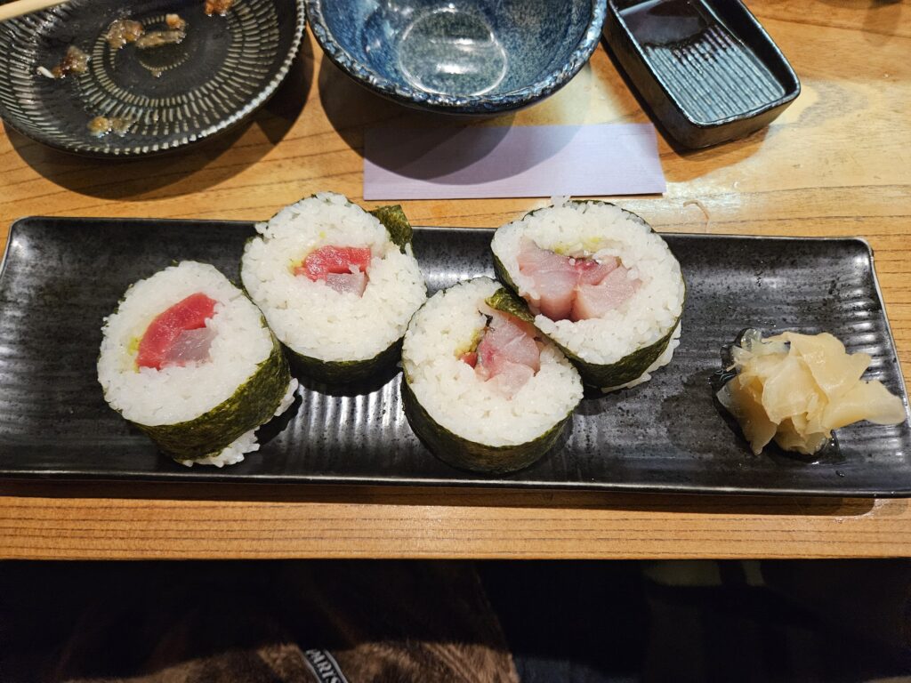 「飯屋 いの吉」の巻きずし