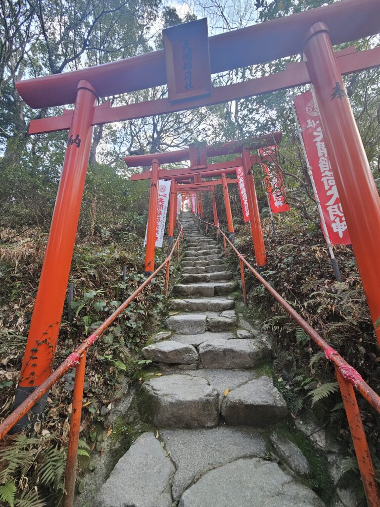 天開稲荷神社の石段